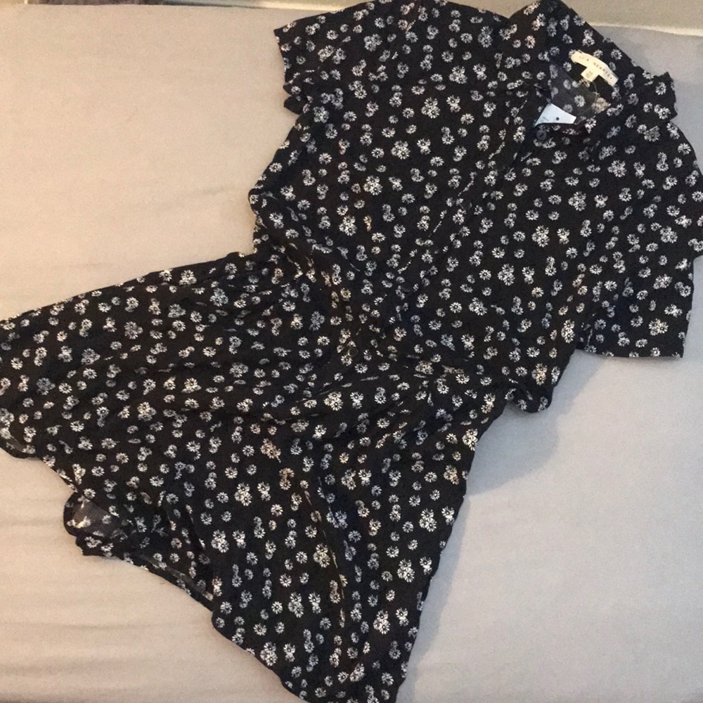 NWT PacSun romper